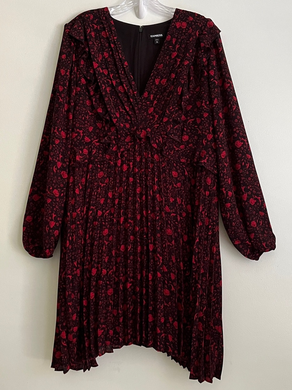 Express Roses Dress XL Ruffle Pleated Red Black Cottagecore Whimsigoth Gothic